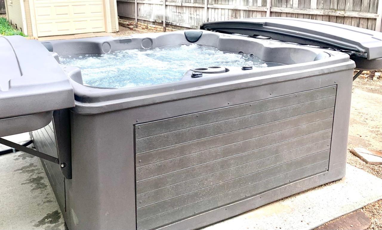 Ferienhaus Garden House With Hot Tub *